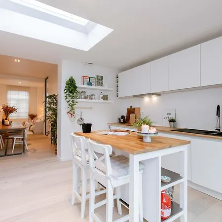 Tatil Evi Huswell - Charming Townhouse In Perfect For 6 Guests Gent