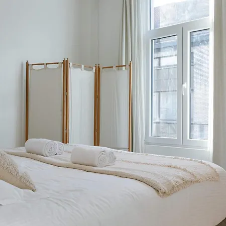 Huswell - Charming Townhouse In Perfect For 6 Guests * ヘント