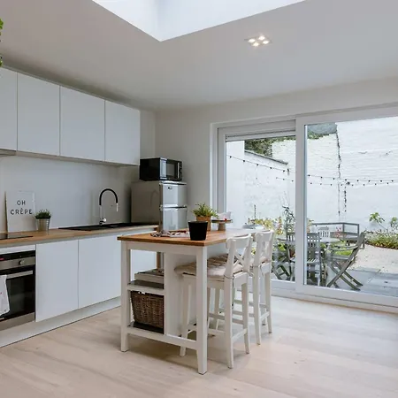 別荘 Huswell - Charming Townhouse In Perfect For 6 Guests ヘント